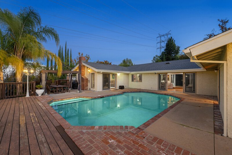 Alberca en la parte de atras de una casa en Puebla